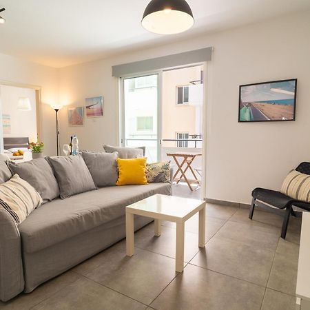 Kave Blue Mackenzie 1 Bdr Flat With Pool Apartman Lárnaka Kültér fotó