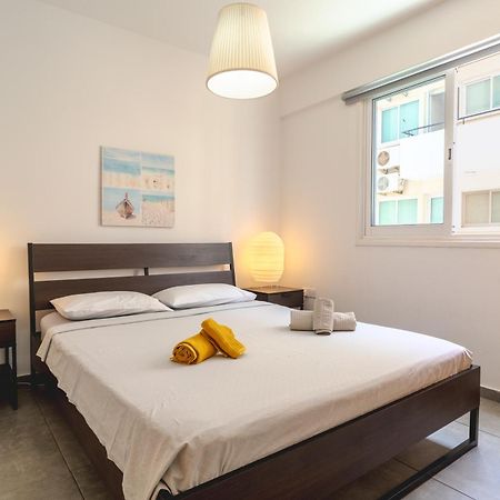 Kave Blue Mackenzie 1 Bdr Flat With Pool Apartman Lárnaka Kültér fotó