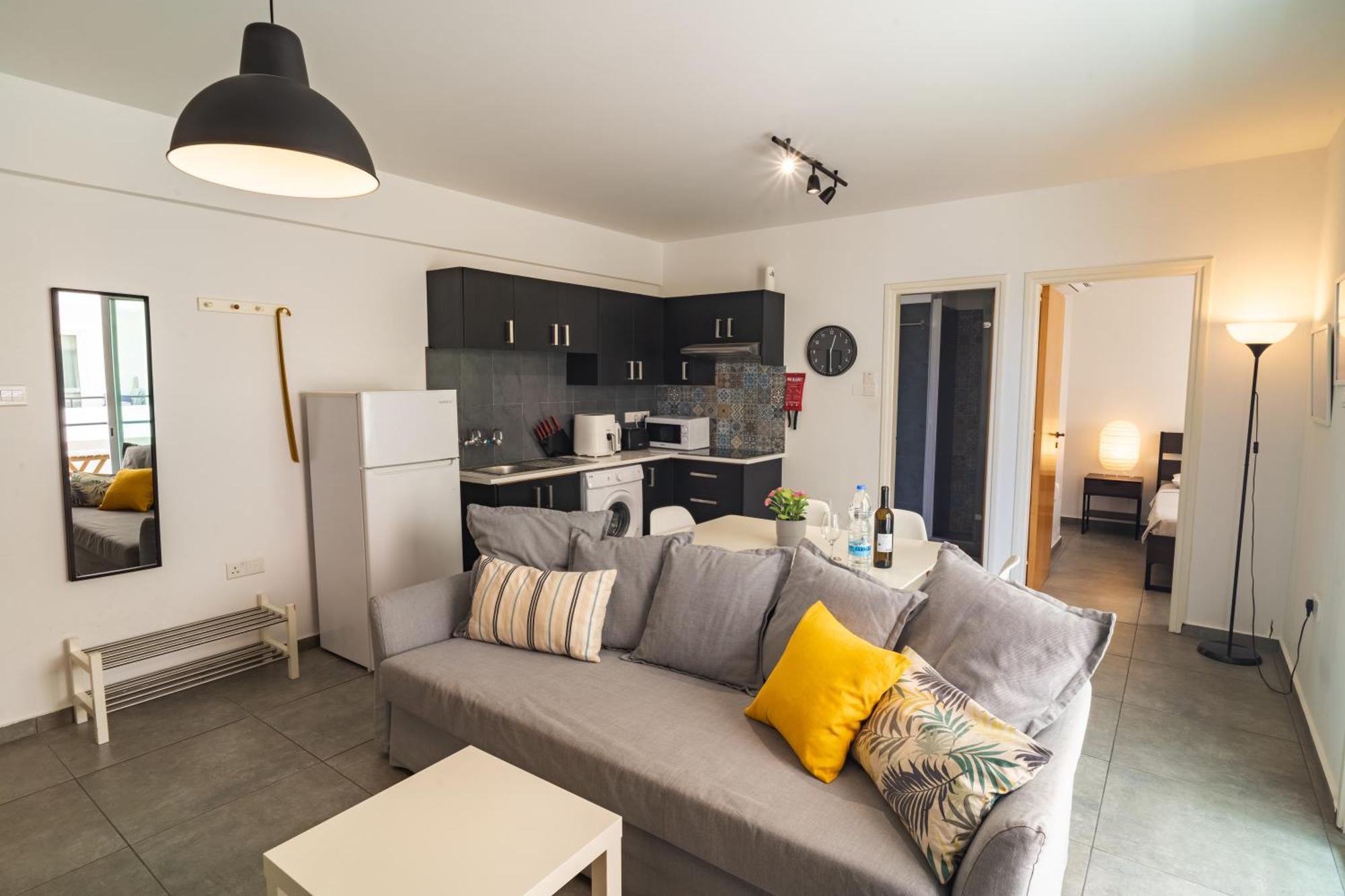 Kave Blue Mackenzie 1 Bdr Flat With Pool Apartman Lárnaka Kültér fotó