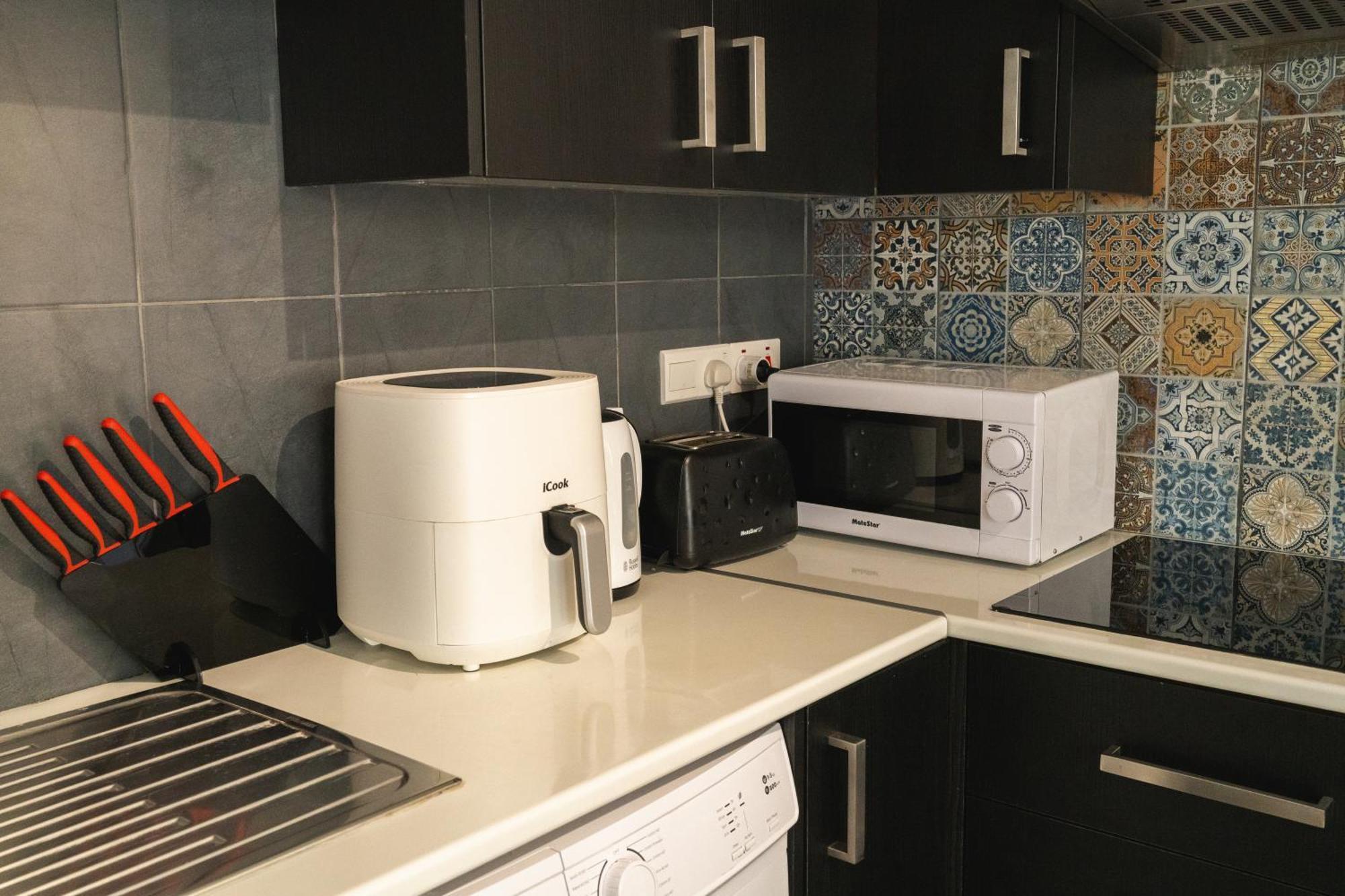 Kave Blue Mackenzie 1 Bdr Flat With Pool Apartman Lárnaka Kültér fotó